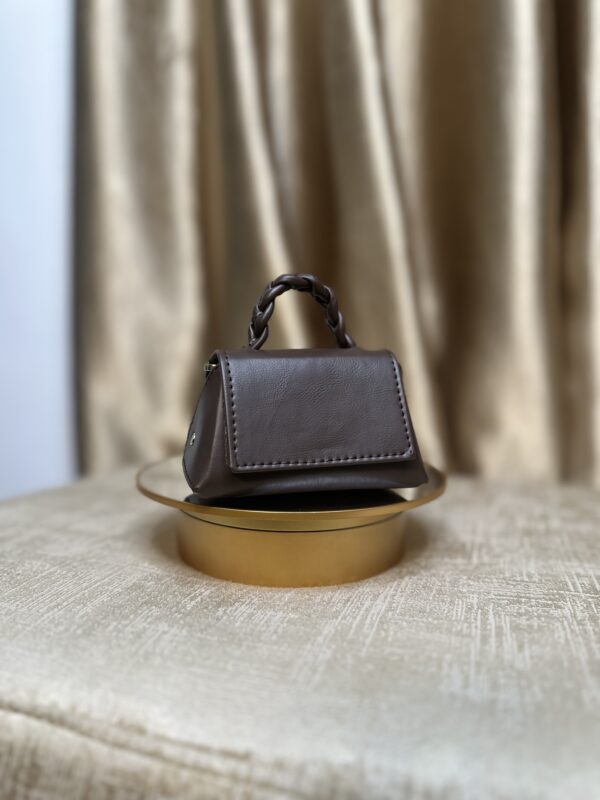 Mini handmade leather handbag in brown – The Braids Brand Ghana